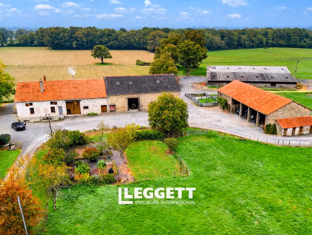 maison 16 pièce(s)  lathus-saint-rémy