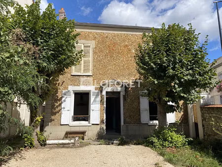 maison ancienne au coeur de limay 7 pièces 118 m²
