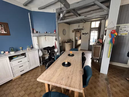 maison avec cinq chambres sur la commune de tully