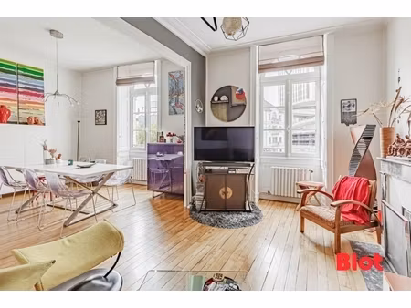 charmant duplex type 3 en plein cœur de nantes