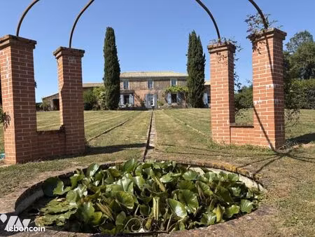 maison 6 pièces 214 m²