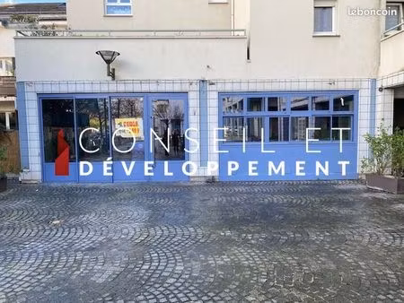 boutique 186 m² suresnes