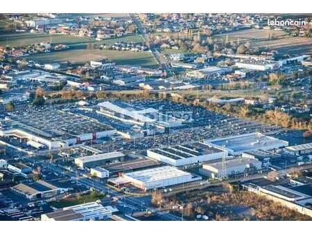 local commercial 370 m²