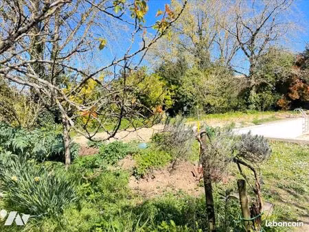 terrain 1059 m² bourgneuf