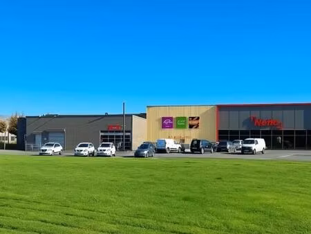 local commercial 655 m²