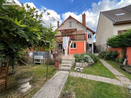 maison 4 pièces 102 m²