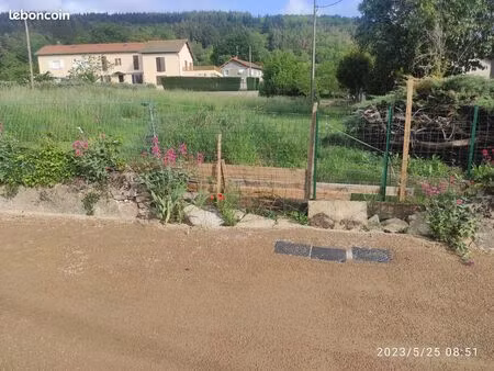 terrain constructible 900 m²