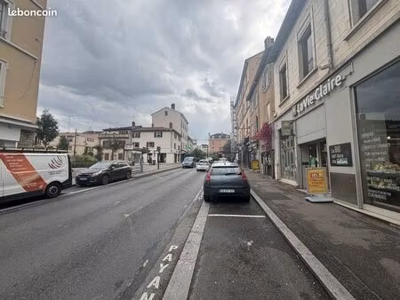 local commercial 70 m²