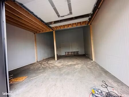 local 240 m² sainte-consorce