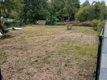 location coup de pêche en bordure du clain