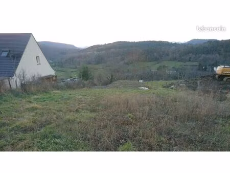 vends terrain 947 m2 saint-nectaire haut avec permis de construire