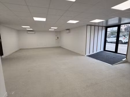 local commercial 70 m² craponne
