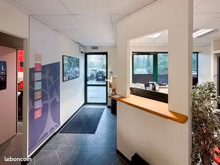 bureaux 100 m² lissieu