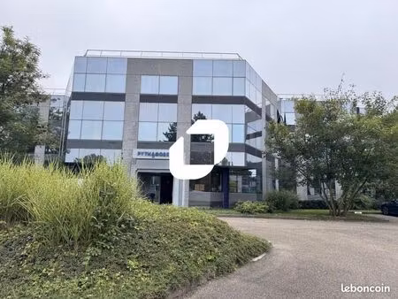 bureaux 123 m²