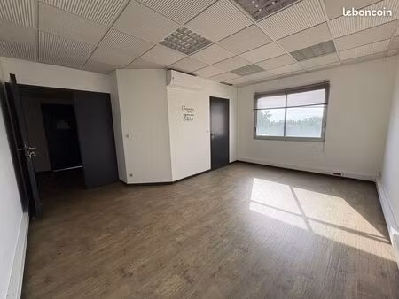 bureaux 19 m² saint-médard-en-jalles