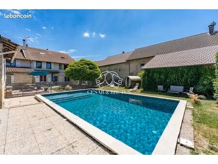 maison 14 pièces 393 m²