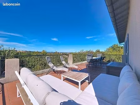 villa 7 pièces 158 m²