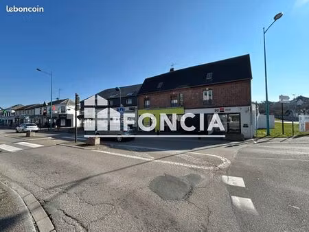 local commercial 147 m²