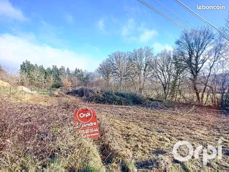 terrain 1 320 m² saint angel