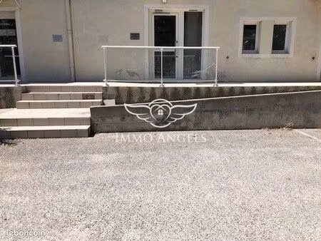 local 53 m² valréas