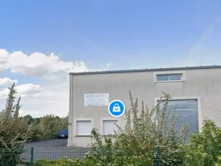 local bureaux et dépôt