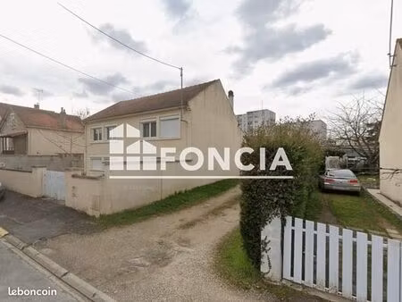 parking le mee sur seine