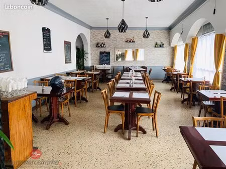 boutique 303 m² sartrouville