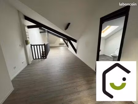 studio 1 pièce 28 m²