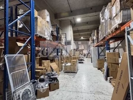local industriel 400 m²