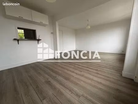 maison 5 pièces 77 m²