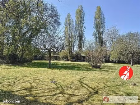 terrain 2 200 m² fontainebleau