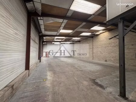 local industriel 420 m²