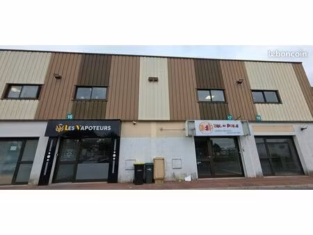 local commercial 240 m² roissy en brie
