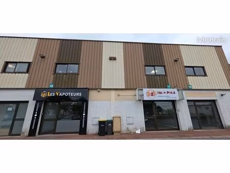 local commercial 240 m²