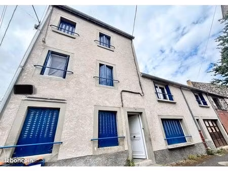 immeuble 12 pièces 175 m²