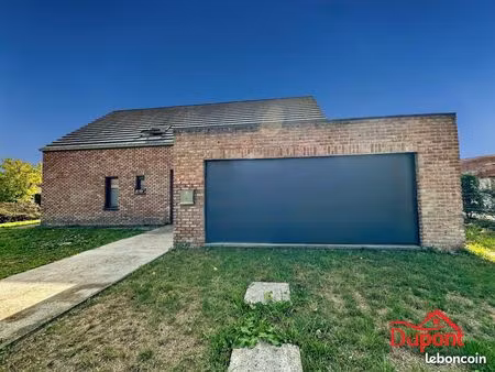 villa 8 pièces 230 m²