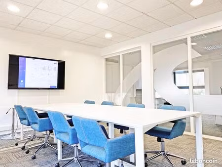 bureaux modernes et fonctionnels à vannes - 194 m2 - parking inclus