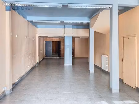 local commercial 129 m² hennebont
