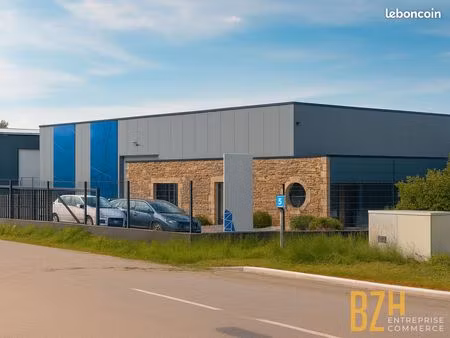 local 695 m² muzillac