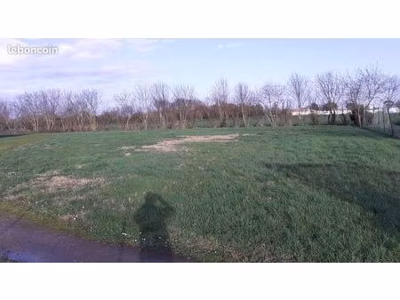 parking extérieur - bateaux  campings-cars ou autres