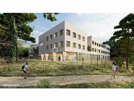 bureau 197 m²