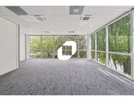 bureaux 1 098 m²