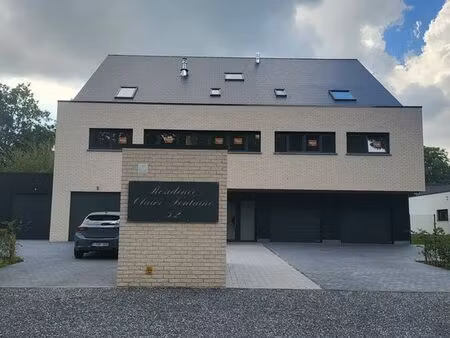 a vdre appart. (penthouse) de 3 chambres et 2 salle de bain