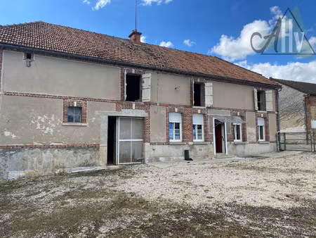 maison ancienne avec dépendances  grenier aménageable et vas