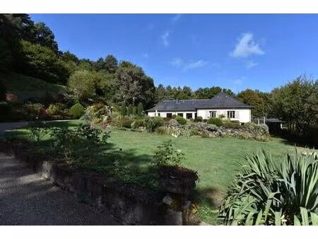 villa de luxe de 9 pièces en vente orcines  france