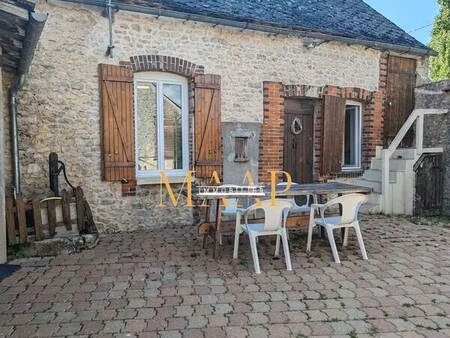 maison 3chambres et dépendance.