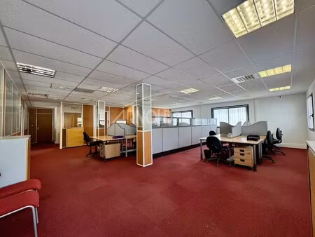 bureaux 173 m2 - 9 parkings