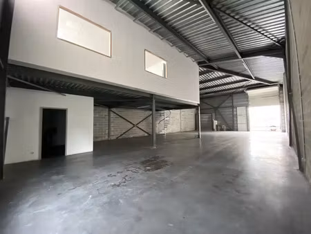 entrepôt 310 m² le taillant medoc