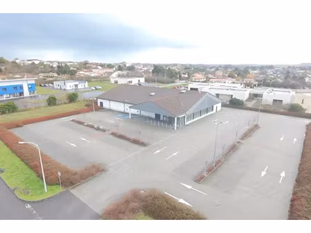 location locaux professionnels 1176 m² à jarnac (16200)  6 700 €