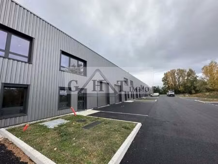 entrepôt à la vente de 800m² - montévrain